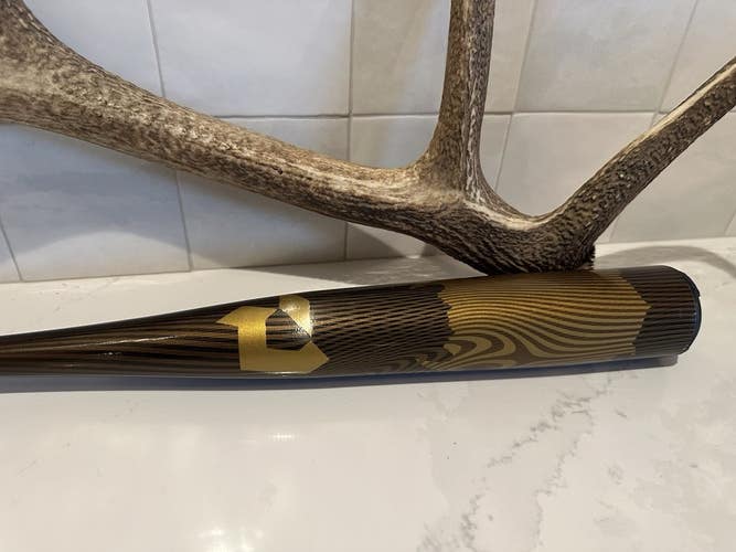 2024 DeMarini Voodoo One 33/30 (-3) BBCOR Baseball Bat
