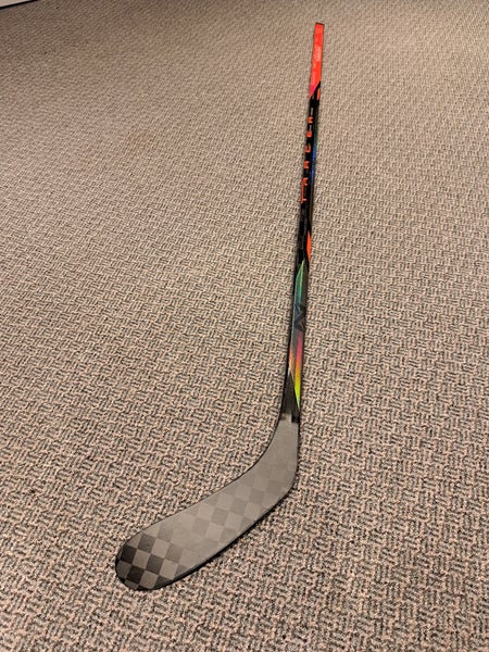 Senior Bauer Tracer Left Hand Hockey Stick P28 (New)