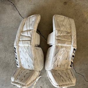 28"  2023 CCM Extreme Flex 5.5 Goalie Leg Pads (Used)
