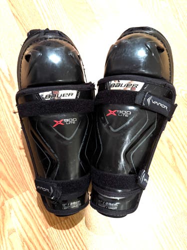 Junior Bauer vapor x900 lite 11" Shin Pads (Used)