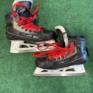 Intermediate Bauer Elite Hockey Goalie Skates | (Fit 1) Size 4.5 (Used)