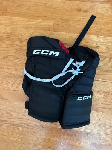 Youth Small 2022 CCM YTFlex 3 Hockey Goalie Pants (Used)