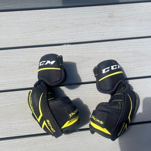 Junior Medium CCM Tacks 9040 Elbow Pads (Used)