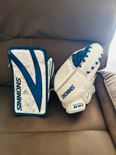 Simmons 994 Intermediate sized mitts, very good condition