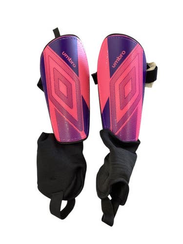 Used Umbro Soccer Shin Guards Adult Pink LG 11760-S000078887