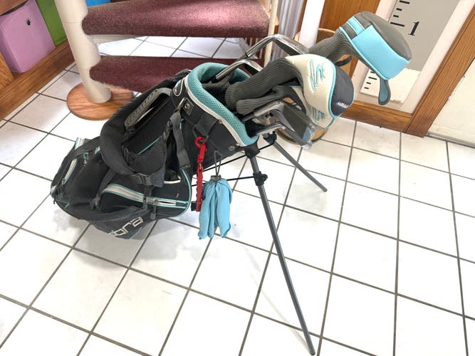 Junior King Cobra Right Handed Clubs (Full Set) Junior 7 Pieces (Used)