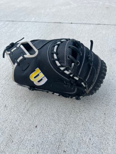 Wilson Catcher's A2000 Glove 32.5" (Used)