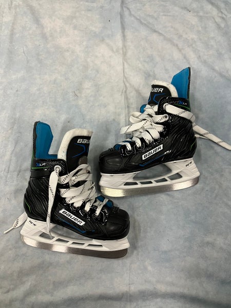 Youth Bauer XLP Hockey Skates Regular Width 9 (New)