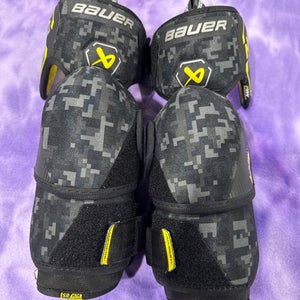 Senior Medium Bauer Supreme M3 Elbow Pads (Used)