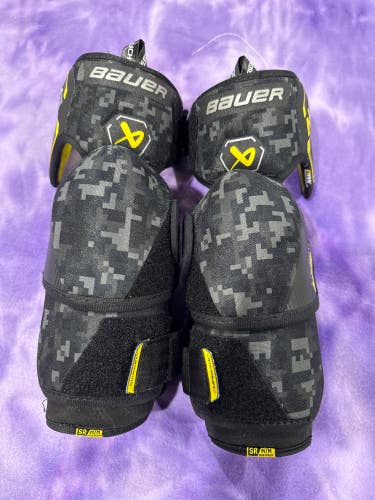 Senior Medium Bauer Supreme M3 Elbow Pads (Used)