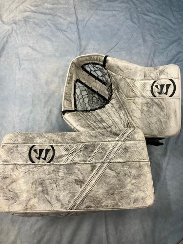 White Intermediate Warrior Ritual G5 Goalie Gloves & Blockers Full Right (Used)