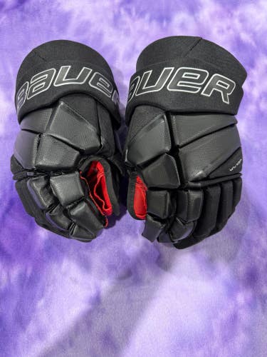 Black Senior Bauer Vapor 3X Gloves 14" (Used)