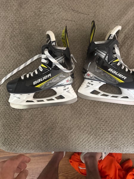 2023 Bauer Vapor 4 Hockey Skates Extra Wide Width   Size 3 (New)