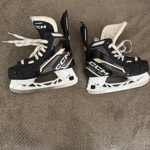 2021 CCM Tacks AS-570 Hockey Skates Regular Width   Size 3 (New)