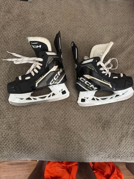 2021 CCM Tacks AS-570 Hockey Skates Regular Width   Size 3 (New)