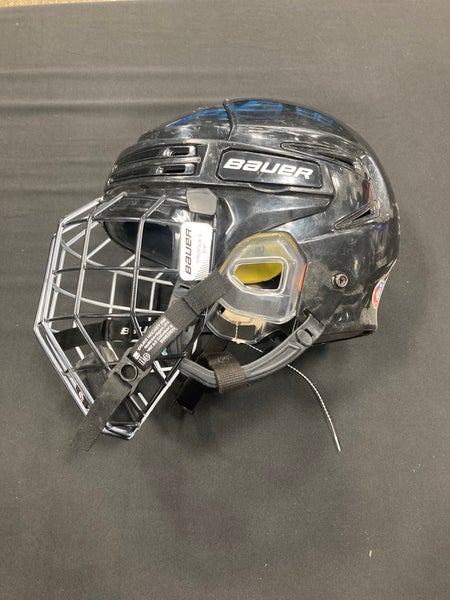 Black Medium Bauer Re-Akt 75 Helmet (Used)