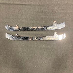 Step Steel Blacksteel Holders, Runners, & Replacement Steel Blades 263 mm (Used)