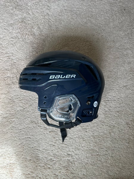 Medium Bauer Re-Akt 85 Helmet