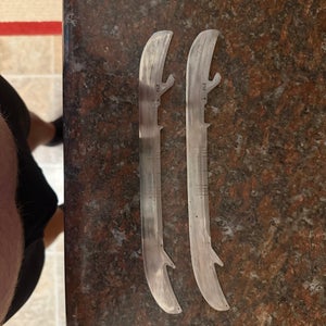 Bauer Fly-X 212mm Runners  (Used)