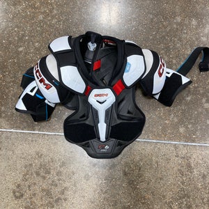 Small Senior CCM FT6 Pro Shoulder Pads (Used)