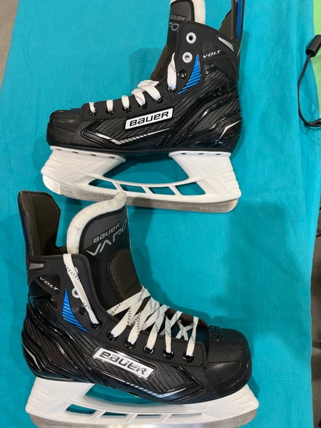 Intermediate Bauer Vapor VOLT Hockey Skates Regular Width 6 (Used)