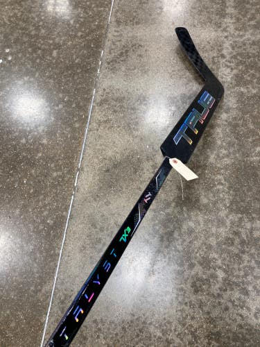 Junior True Catalyst 7x3 Goalie Stick Regular 26" Paddle (Used)