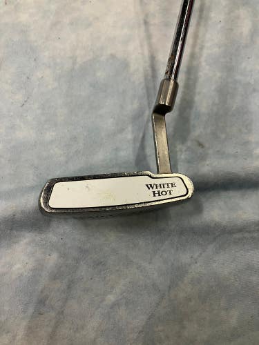 Odyssey White Hot 7 Mallet Putter Right Handed 32" (Used)