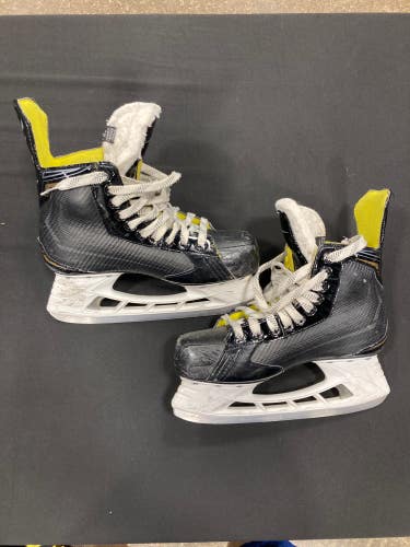 Senior Bauer Supreme S27 Hockey Skates EEE Size 6.5 (Used)