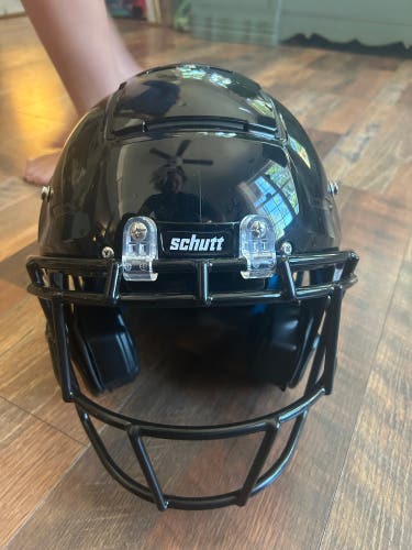 Youth Large Schutt F7 Helmet (New)