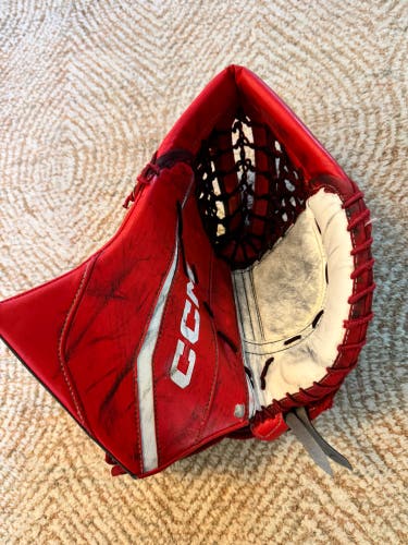 CCM EFlex 6 Regular Pro Stock (Used)