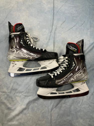 Senior Bauer Vapor Hyperlite Hockey Skates 8.5 Fit 2 (Used)
