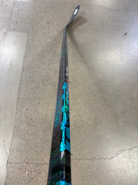 Senior Bauer Twitch Hockey Stick Right Handed P92 70 Flex (Used)