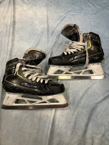 Senior Bauer Elite Hockey Goalie Skates 9 Fit 1(Used)