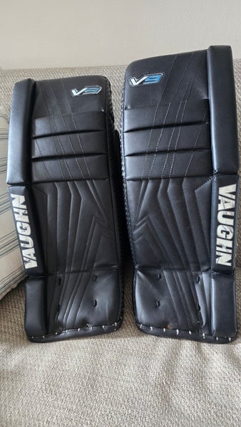 Vaughn V9 Goalie Leg Pads (Used) 24+2