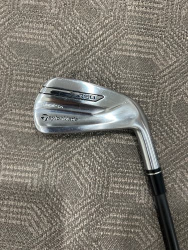 Men's TaylorMade 2 iron P790 udi Right Handed Stiff Flex Graphite Shaft (Used)