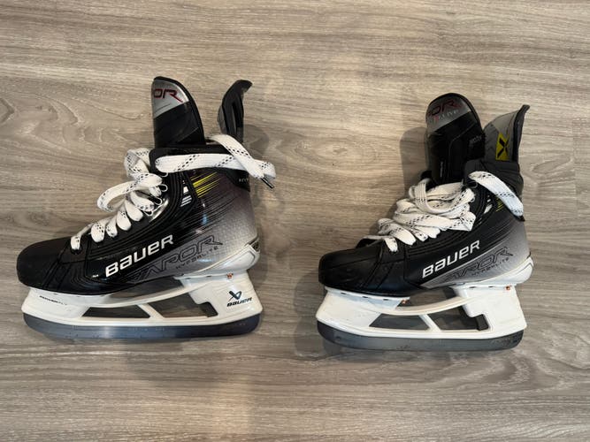 Bauer Vapor Hyperlite 2 Hockey Skates 6.5 - FIT2 - Fly-Ti