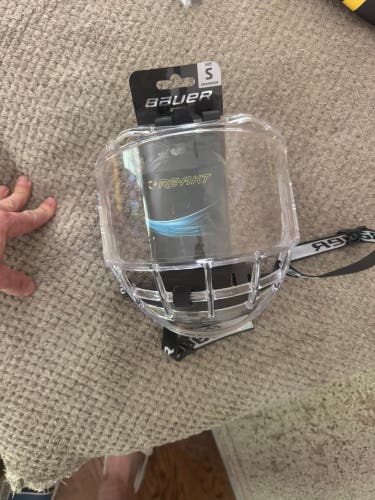 Medium  Bauer Concept 3 Full Shield Shield (New)