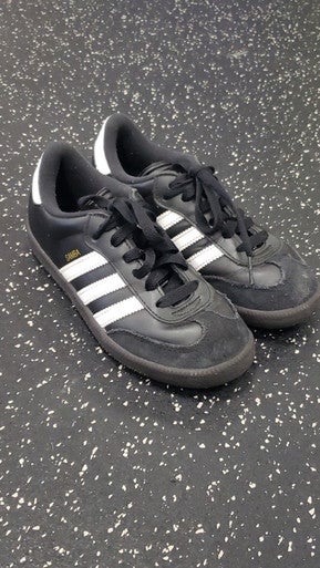 Used Adidas Soccer Indoor Shoes Black Junior 02.5 11849-S000029688