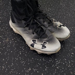 Used Under Armour Adult FB Cleats Black Senior 9 11849-S000029686