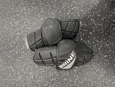 Used Brine CLUTCH ELITE Lacrosse Arm Pads/Guards Black LG 11849-S000029657
