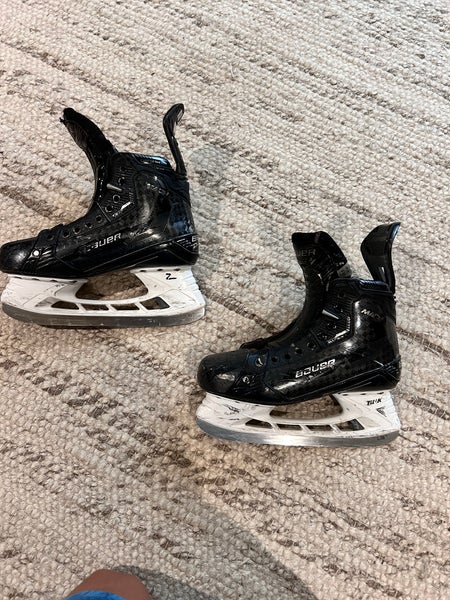Bauer Supreme Mach Hockey Skates Regular Width  6.5 (Used)