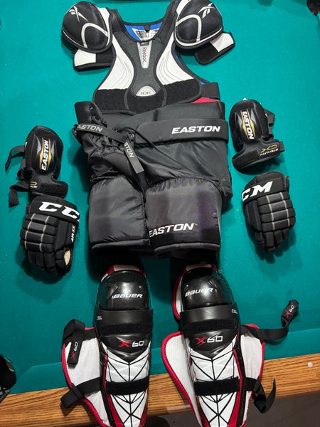 Youth hockey pads