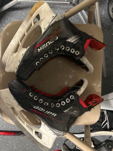Bauer Vapor 4x Hockey Skates Size 5 Fit 2 (Used)