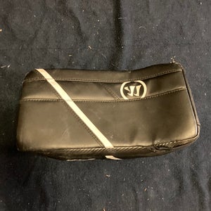 Black Junior Warrior Ritual G5 Goalie Blocker Regular (Used)