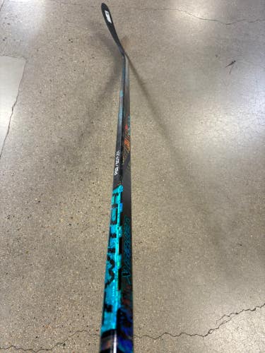 Junior Bauer Twitch Hockey Stick Left Hand P92 50 Flex (Used)