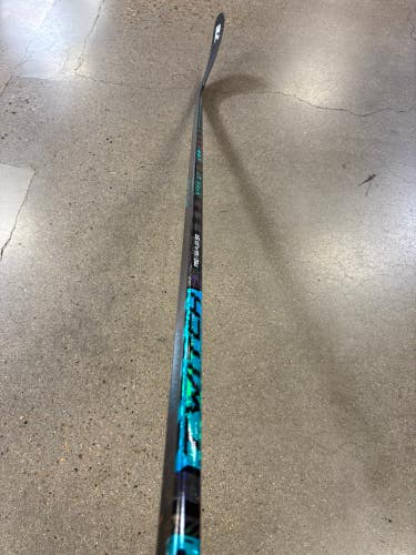 Senior Bauer Twitch Hockey Stick Right Handed P92 65 Flex (Used)
