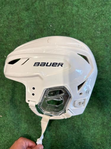 White Bauer Hyperlite Helmet (Used) | S/M