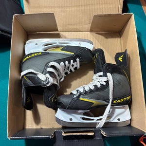 Easton Stealth 75S Hockey Skates Extra Wide Width Size 4 (Used)