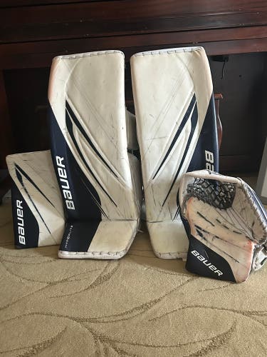 33" 2023 Bauer Hyperlite 2 Regular Goalie Full Set (Used)