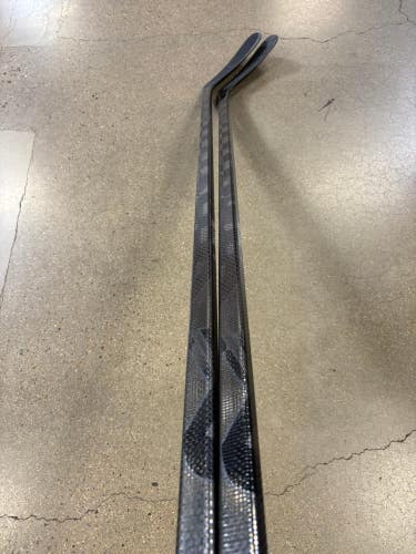 *2-Pack* Senior Bauer Nexus Geo Hockey Stick Right Handed P92 76 Flex (Used)
